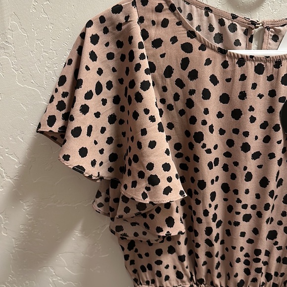 Boutique Romper - Picture 2 of 3